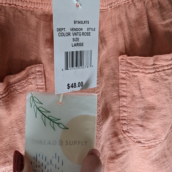 Thread and Supply linen shorts - Picture 3 of 3